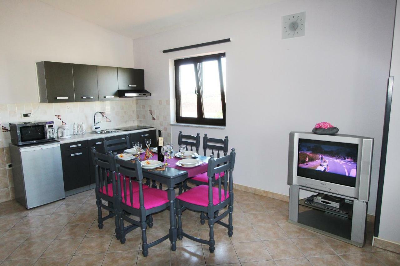 Apartment Marko Rovinjsko Selo Extérieur photo